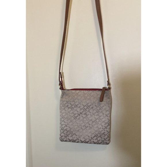 Tommy Hilfiger Womens Signature Logo Crossbody Bag Tan and Beige Brown Satchel - Picture 2 of 11